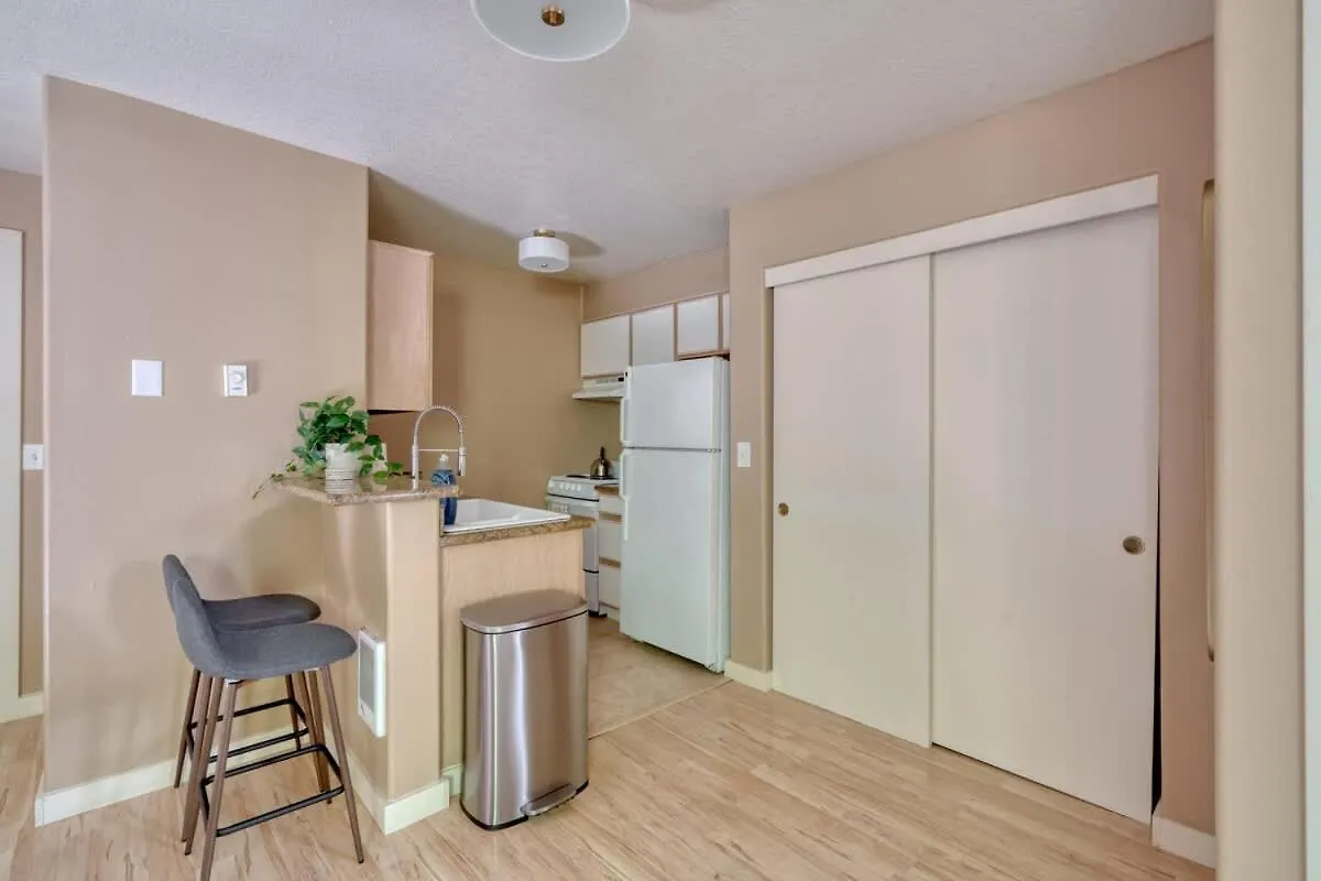 Apartment Stay Portland - Peaceful Johns Landing Studio - Near Ohsu